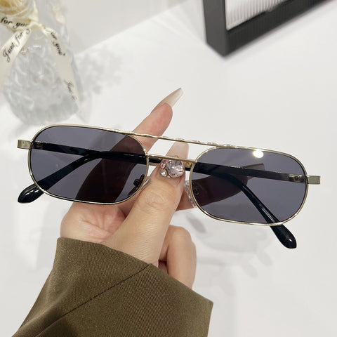 Fashionable Rectangle Sunglasses